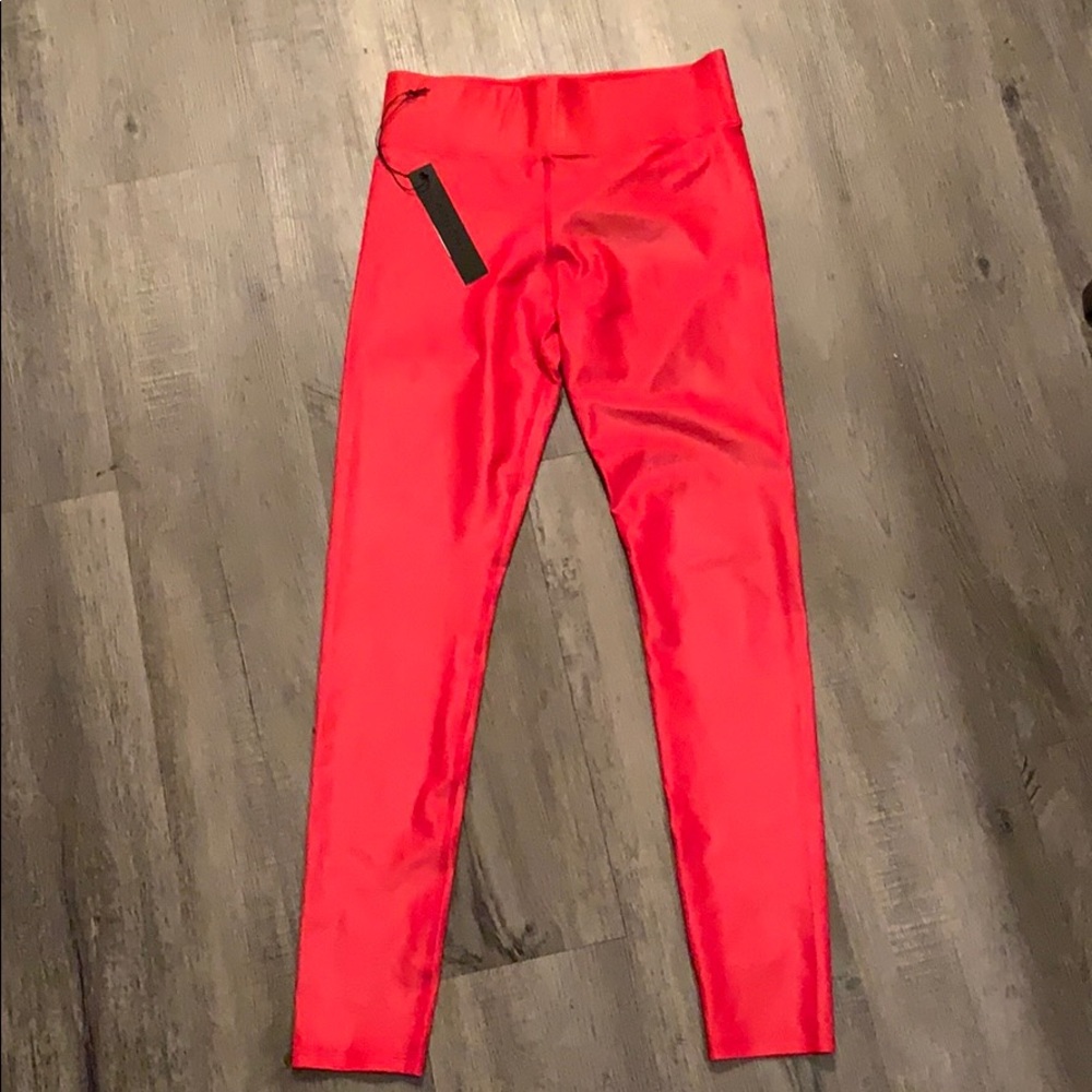 Carbon38 NEW TAKARA Leggings - Size Medium